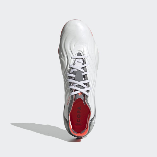 adidas【アディダス】のサッカースパイク
